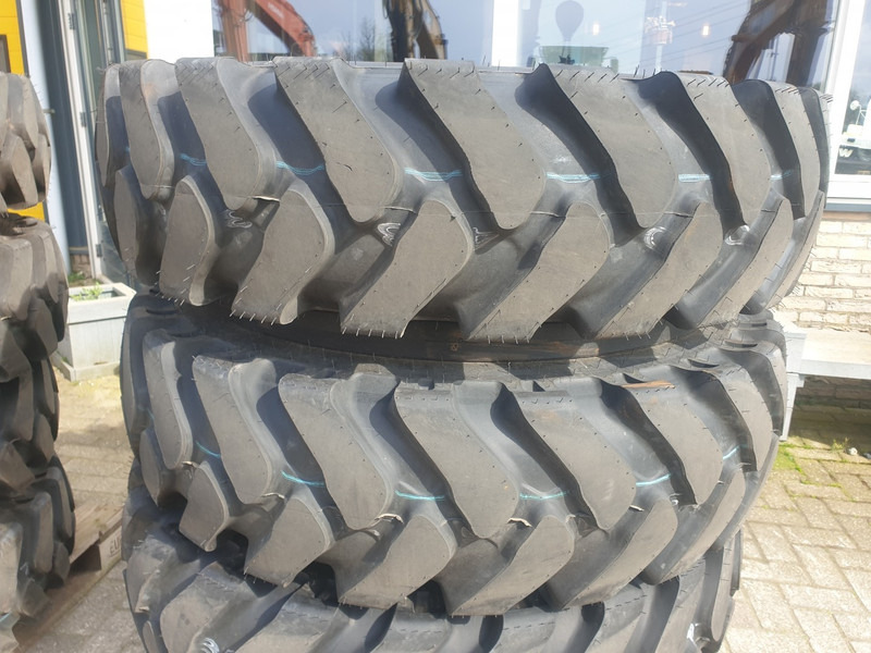 Wielkraanbanden Kumho 10.00-20 - الإطارات - حفارة: صور 3 Wielkraanbanden Kumho 10.00-20 - الإطارات - حفارة: صور 3
