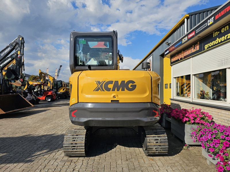 XCMG XE60GA - حفارة مصغرة: صور 4 XCMG XE60GA - حفارة مصغرة: صور 4