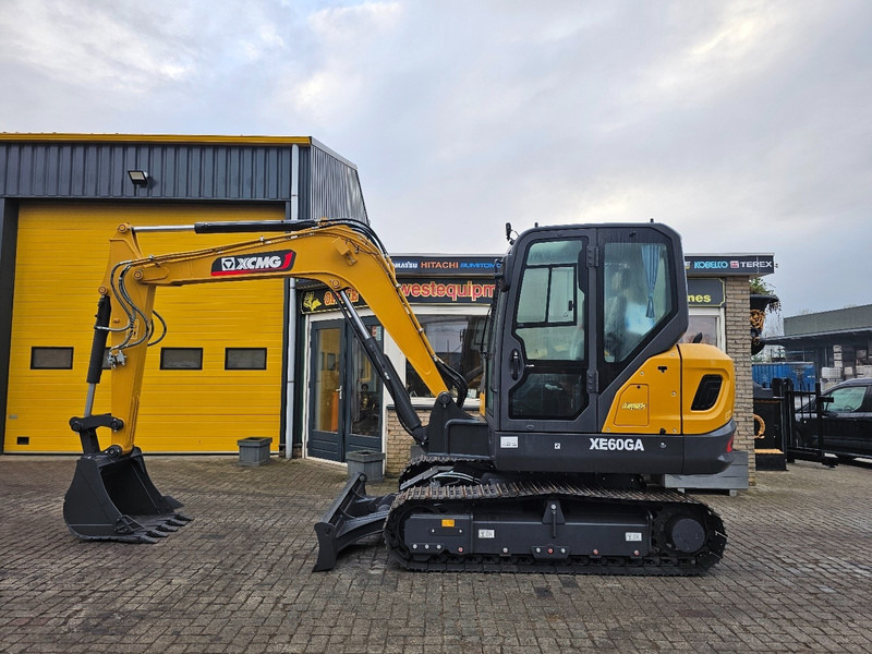 XCMG XE60GA - حفارة مصغرة: صور 1 XCMG XE60GA - حفارة مصغرة: صور 1