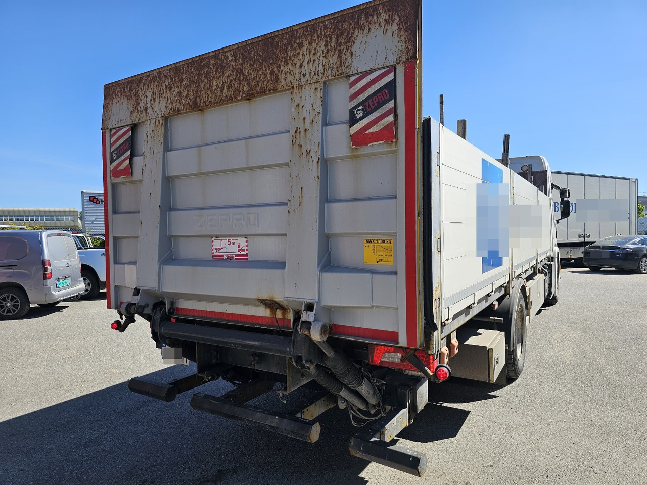 Scania P320 - شاحنات مسطحة, شاحنة كرين: صور 5 Scania P320 - شاحنات مسطحة, شاحنة كرين: صور 5