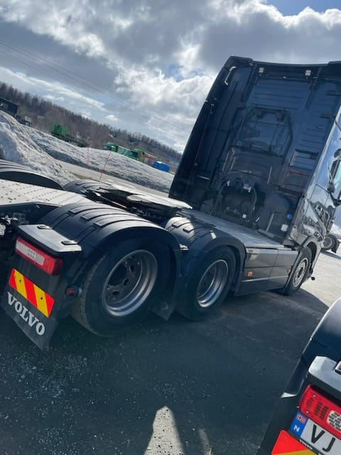 Volvo FH 540 6x2 Retarder New TUV - شاحنة جرار: صور 3 Volvo FH 540 6x2 Retarder New TUV - شاحنة جرار: صور 3