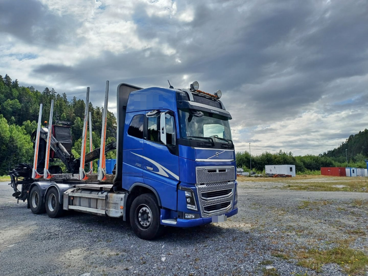 Volvo FH16 750 - شاحنة قطع الأشجار, شاحنة كرين: صور 2 Volvo FH16 750 - شاحنة قطع الأشجار, شاحنة كرين: صور 2
