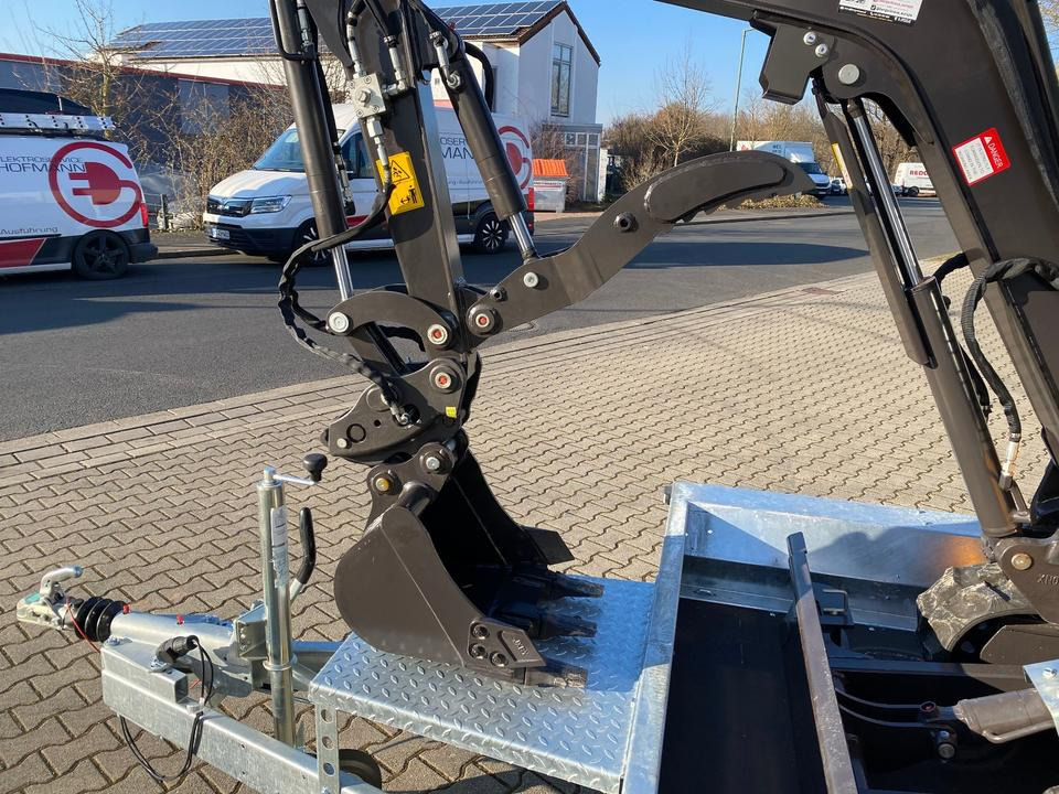 Minibagger BK2000NKSR + Tieflader + Zubehör *INKL.19% MWST*BERGER KRAUS*KUBOTA* KLIMA*SCHWENKARM*VERSTELLFAHRWERK* - حفارة مصغرة: صور 5 Minibagger BK2000NKSR + Tieflader + Zubehör *INKL.19% MWST*BERGER KRAUS*KUBOTA* KLIMA*SCHWENKARM*VERSTELLFAHRWERK* - حفارة مصغرة: صور 5