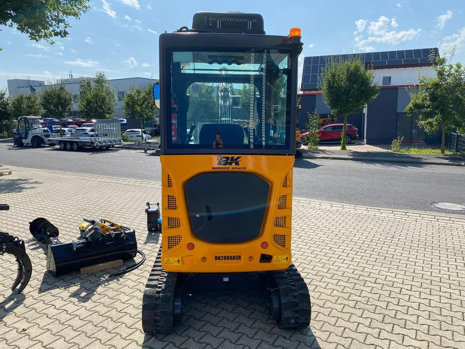 Minibagger BK2800ASR inkl. Zubehörpaket *INKL.19% MWST*BERGER KRAUS*KUBOTA*SCHWENKARM* VERSTELLFAHRWERK*KLIMA* - حفارة مصغرة: صور 4 Minibagger BK2800ASR inkl. Zubehörpaket *INKL.19% MWST*BERGER KRAUS*KUBOTA*SCHWENKARM* VERSTELLFAHRWERK*KLIMA* - حفارة مصغرة: صور 4