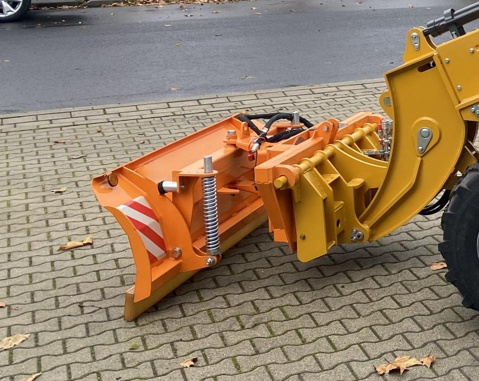 Schneeschild 1,80M / EURO-Aufnahme / KAT1 + KAT2 Aufnahme / INKL.19% MWST. - كاسحة ثلوج: صور 3 Schneeschild 1,80M / EURO-Aufnahme / KAT1 + KAT2 Aufnahme / INKL.19% MWST. - كاسحة ثلوج: صور 3