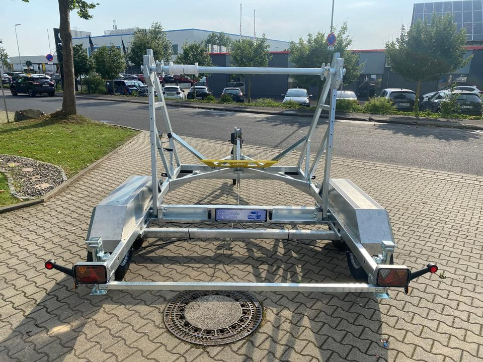 Vermietung / Kabelanhänger 2700KG / Nutzlast 2094KG / Kabeltrommel-Anhänger / Glasfaser/ 3 Tage - مقطورة بكرة الكابل: صور 4 Vermietung / Kabelanhänger 2700KG / Nutzlast 2094KG / Kabeltrommel-Anhänger / Glasfaser/ 3 Tage - مقطورة بكرة الكابل: صور 4