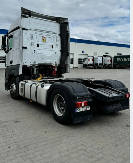 MERCEDES-BENZ Actros 1845 with retarder - شاحنة جرار: صور 4 MERCEDES-BENZ Actros 1845 with retarder - شاحنة جرار: صور 4