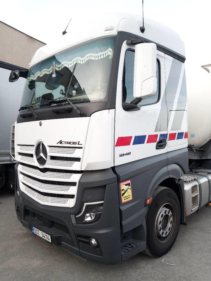 Mercedes-Benz Actros 1848 4x2 BigSpace PTO compressor - شاحنة جرار: صور 1 Mercedes-Benz Actros 1848 4x2 BigSpace PTO compressor - شاحنة جرار: صور 1
