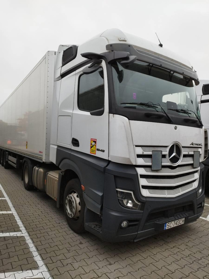 Schmitz Cargobull 3 axles xLiftachse - متساوي نصف مقطورة: صور 1 Schmitz Cargobull 3 axles xLiftachse - متساوي نصف مقطورة: صور 1