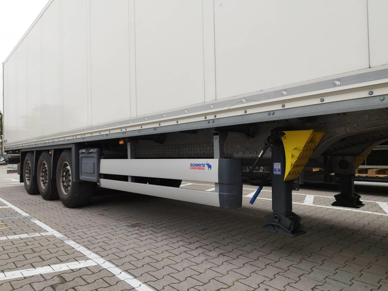 تأجير Schmitz Cargobull 3 axles  xLiftachse Schmitz Cargobull 3 axles  xLiftachse: صور 10