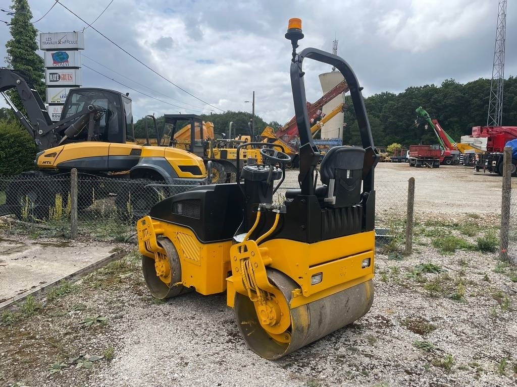 Bomag BW 120 AD-4 - مدحلة الأسفلت: صور 3 Bomag BW 120 AD-4 - مدحلة الأسفلت: صور 3