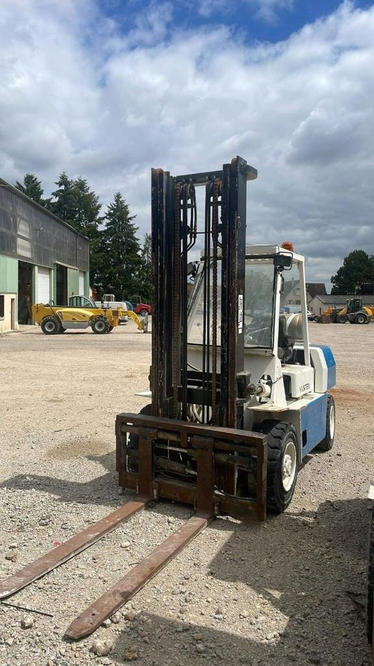 Hyster H 4.00 XL-5 - رافعة شوكية ديزل: صور 1 Hyster H 4.00 XL-5 - رافعة شوكية ديزل: صور 1