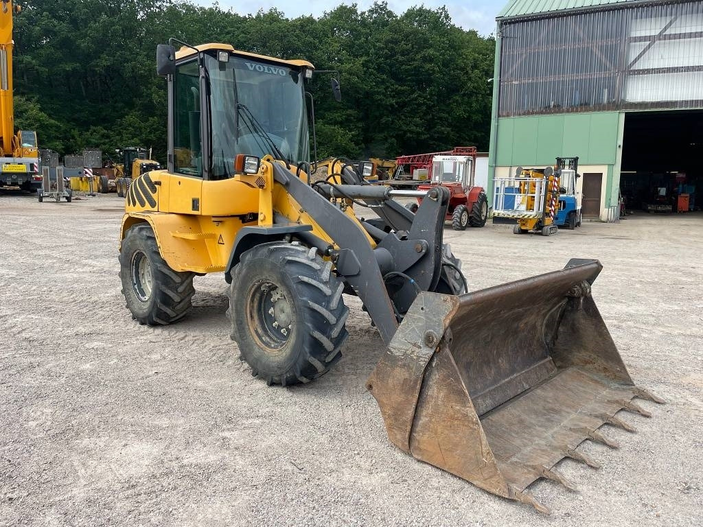 Volvo L 35 B-Z - اللودر بعجل: صور 2 Volvo L 35 B-Z - اللودر بعجل: صور 2