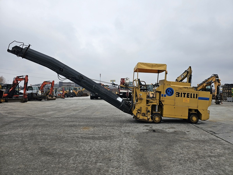 BITELLI VOLPE SF100T4 - ماكينات لصقل الأسفلت: صور 5 BITELLI VOLPE SF100T4 - ماكينات لصقل الأسفلت: صور 5