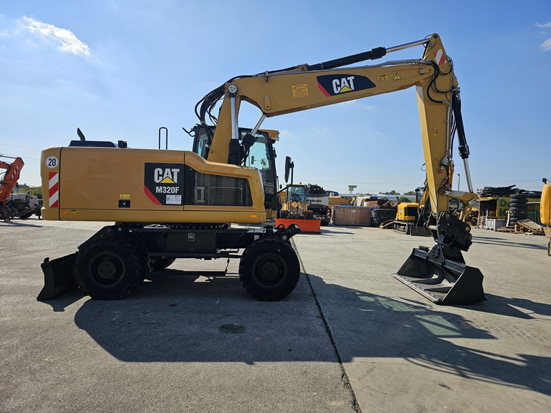 CATERPILLAR M320F - حفارة على عجلات: صور 4 CATERPILLAR M320F - حفارة على عجلات: صور 4