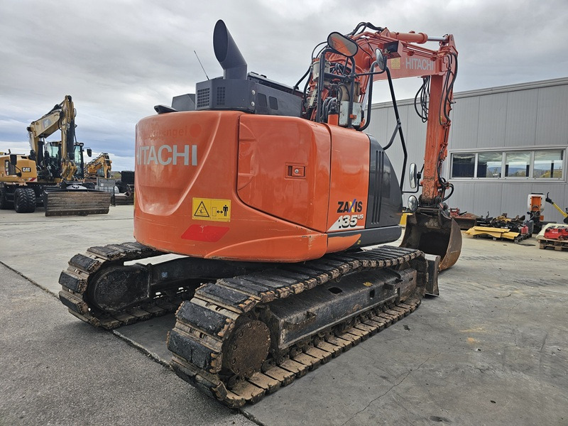 HITACHI ZX135US-6 - آلات البناء: صور 3 HITACHI ZX135US-6 - آلات البناء: صور 3