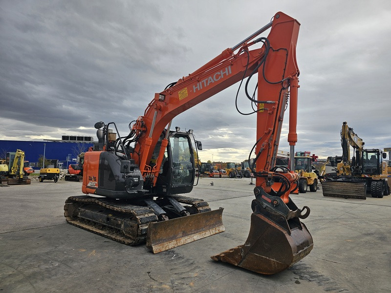 HITACHI ZX135US-6 - آلات البناء: صور 5 HITACHI ZX135US-6 - آلات البناء: صور 5