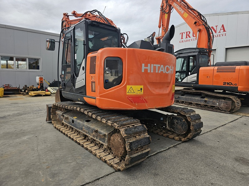 HITACHI ZX135US-6 - آلات البناء: صور 2 HITACHI ZX135US-6 - آلات البناء: صور 2