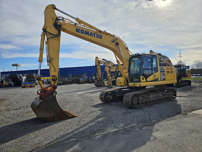 KOMATSU PC210LC-10 - حفارات زحافة: صور 1 KOMATSU PC210LC-10 - حفارات زحافة: صور 1