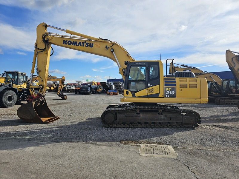KOMATSU PC210LC-10 - حفارات زحافة: صور 2 KOMATSU PC210LC-10 - حفارات زحافة: صور 2