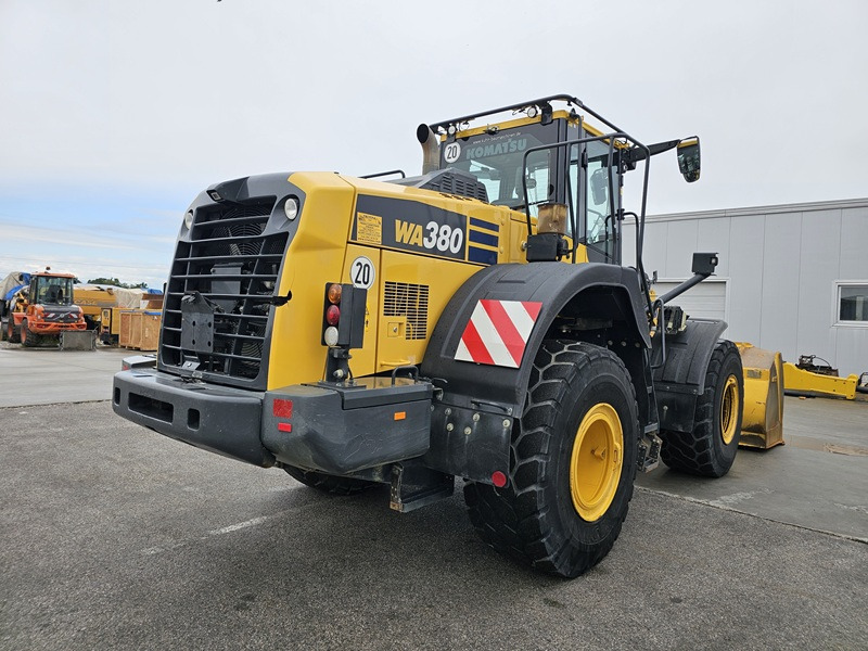 KOMATSU WA380-8 - اللودر بعجل: صور 3 KOMATSU WA380-8 - اللودر بعجل: صور 3