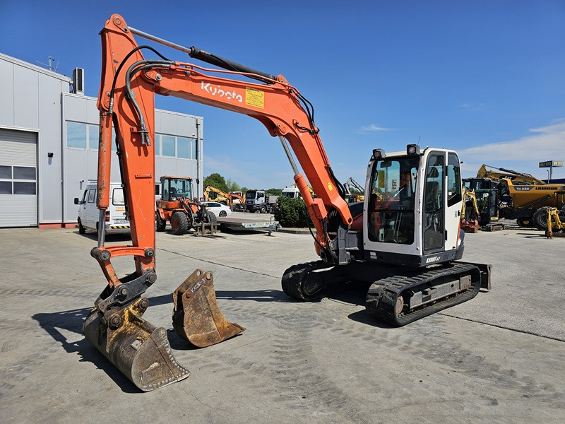 KUBOTA KX080-3 - حفارة مصغرة: صور 1 KUBOTA KX080-3 - حفارة مصغرة: صور 1