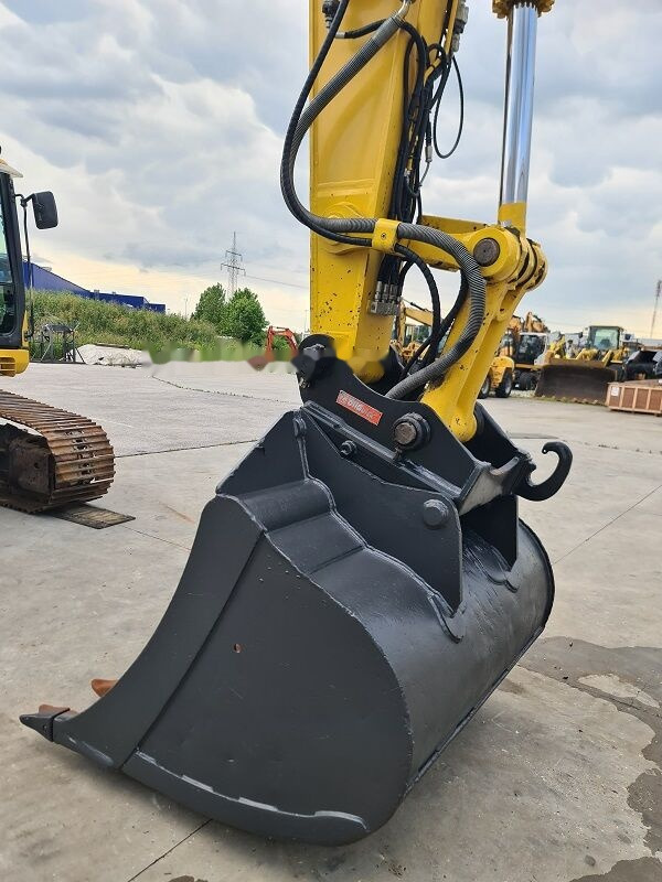 حفارات زحافة Komatsu PC240NLC-11: صور 15