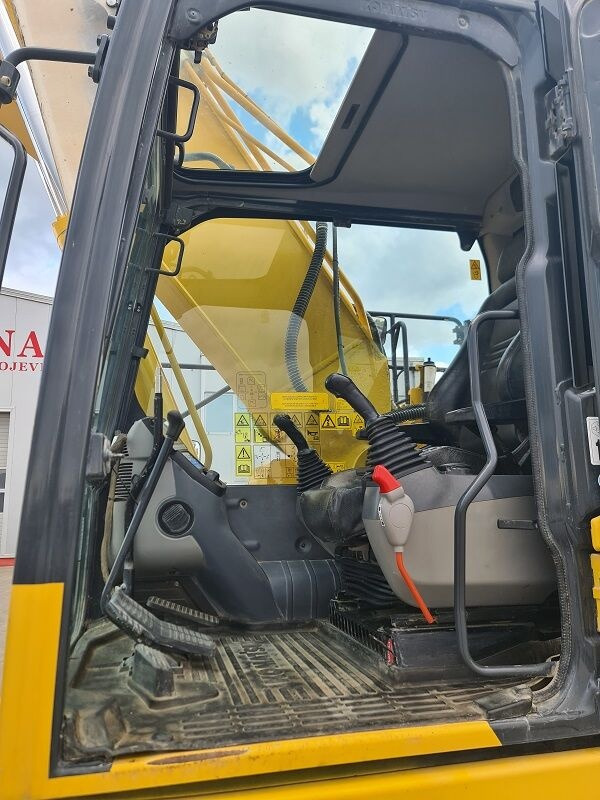 حفارات زحافة Komatsu PC240NLC-11: صور 9