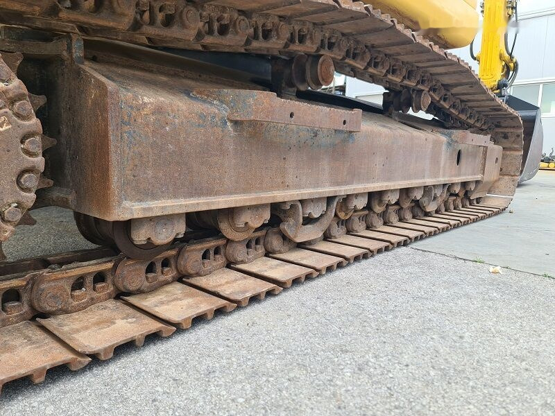 حفارات زحافة Komatsu PC240NLC-11: صور 18