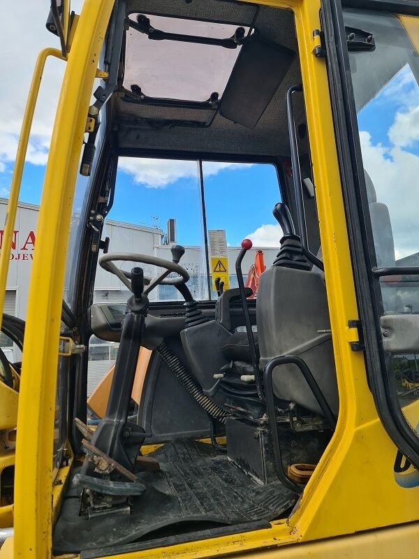 حفارة على عجلات Komatsu PW110: صور 10