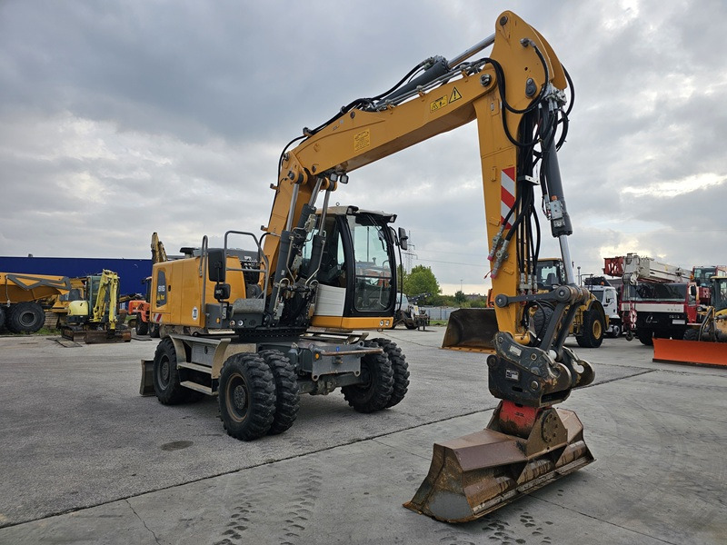 LIEBHERR A916 - حفارة على عجلات: صور 5 LIEBHERR A916 - حفارة على عجلات: صور 5