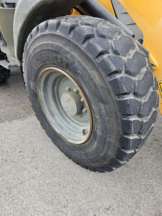 اللودر بعجل LIEBHERR L514: صور 20 اللودر بعجل LIEBHERR L514: صور 20