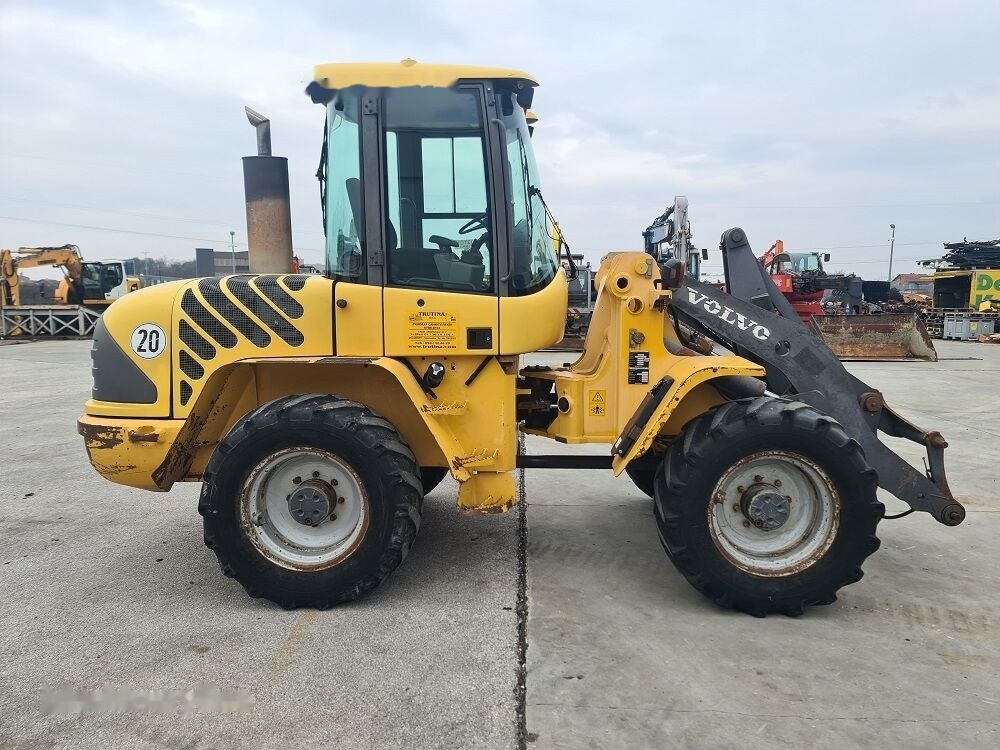 Volvo L40B - اللودر بعجل: صور 4 Volvo L40B - اللودر بعجل: صور 4