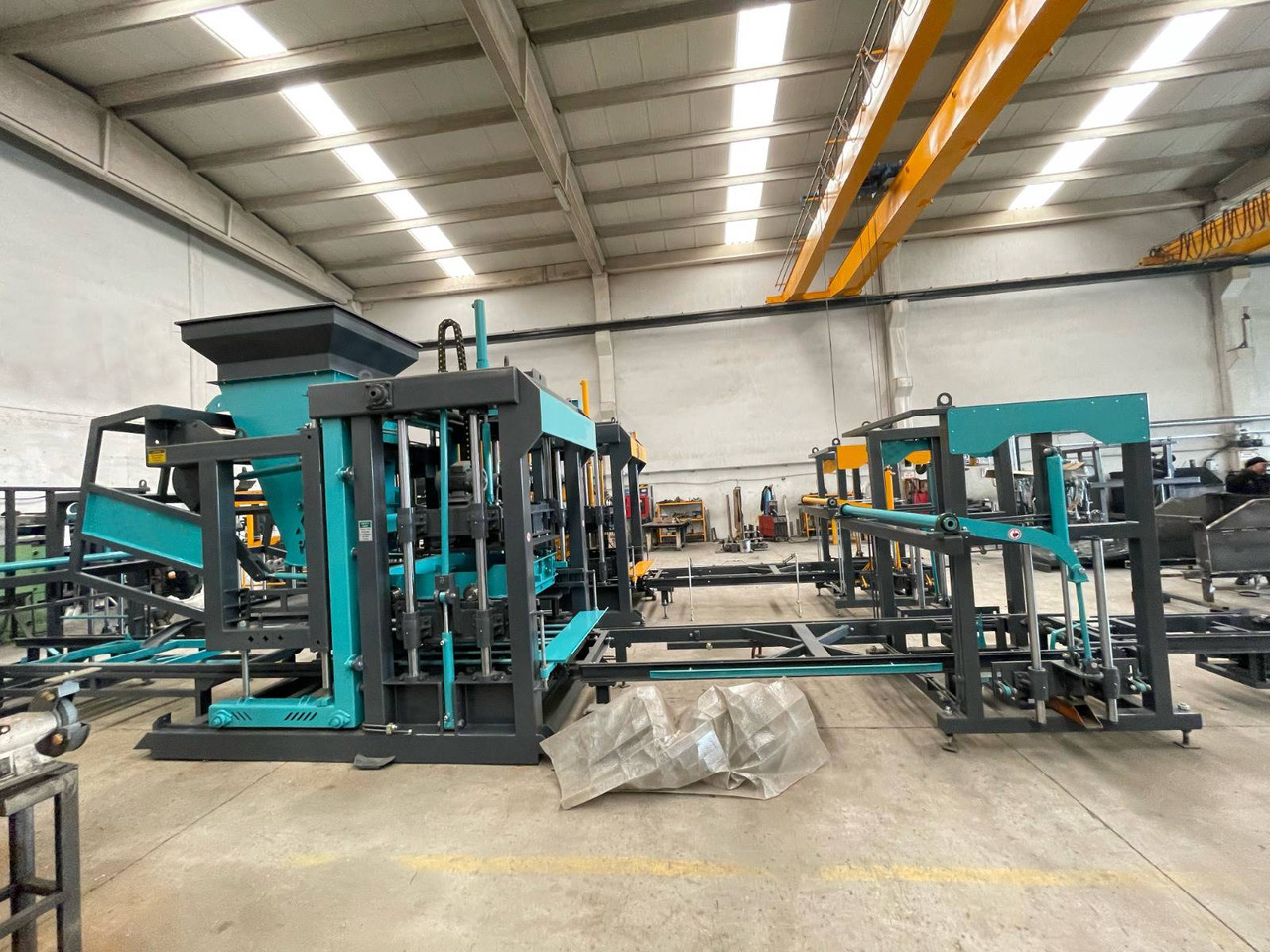 ماكينة البلوك جديد Constmach Bs-42 Maschine zur Brikettierung (Betonsteinfertigung Maschine): صور 1