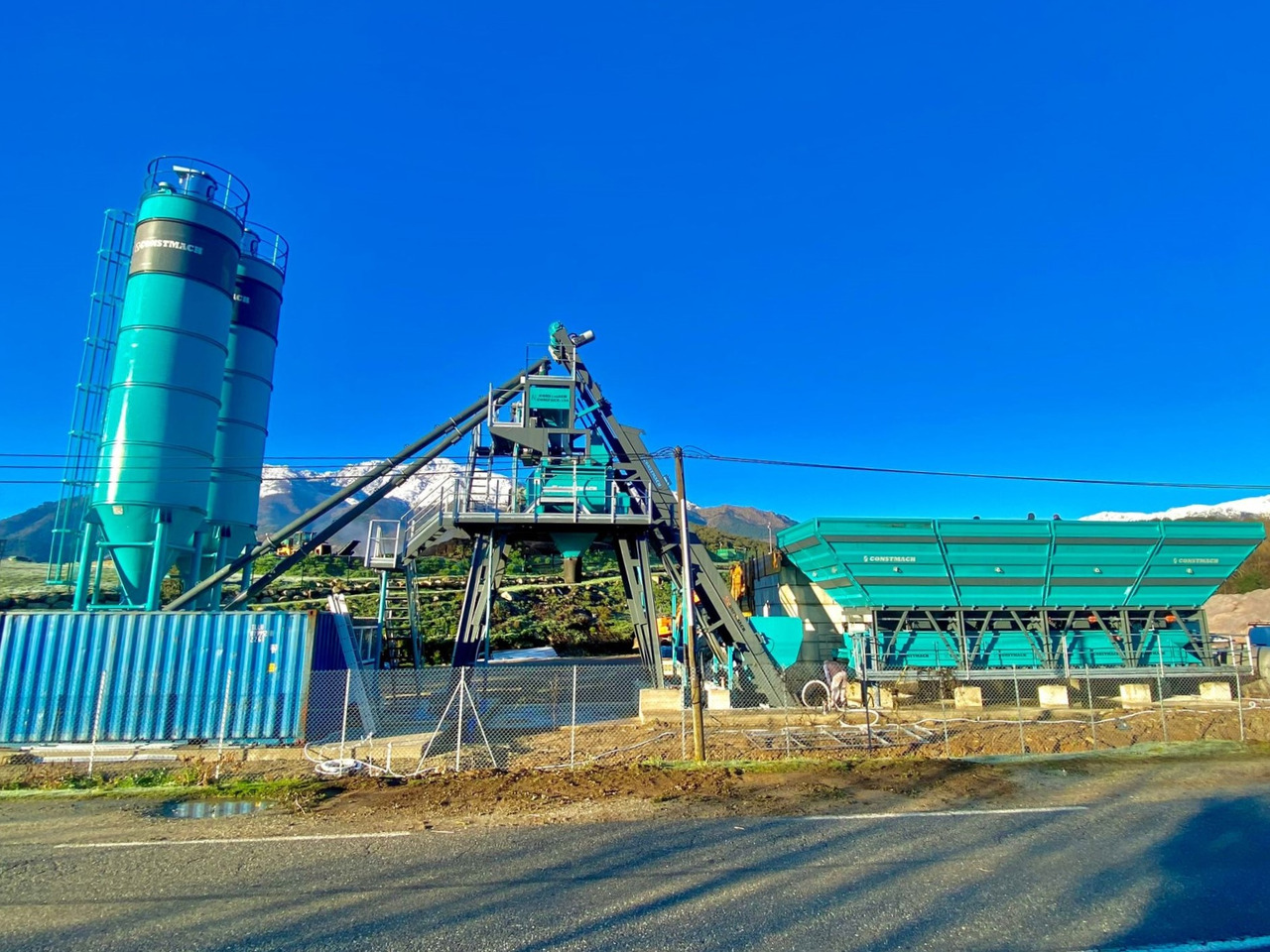 Constmach Centrale à Béton Compacte de 100 m³/h - مصنع خلط الخرسانة: صور 1 Constmach Centrale à Béton Compacte de 100 m³/h - مصنع خلط الخرسانة: صور 1