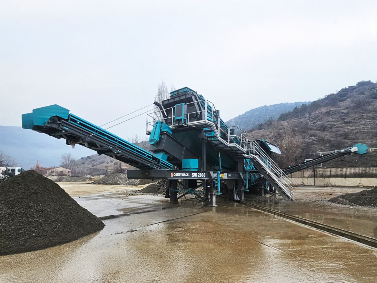 Constmach Mobile Screening And Washing Plant 60-200 TPH - غربال: صور 3 Constmach Mobile Screening And Washing Plant 60-200 TPH - غربال: صور 3