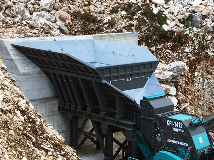 Constmach Vibrationsförderer mit Kapazitäten von 80 bis 500 Tonnen - ماكينات التعدين: صور 2 Constmach Vibrationsförderer mit Kapazitäten von 80 bis 500 Tonnen - ماكينات التعدين: صور 2