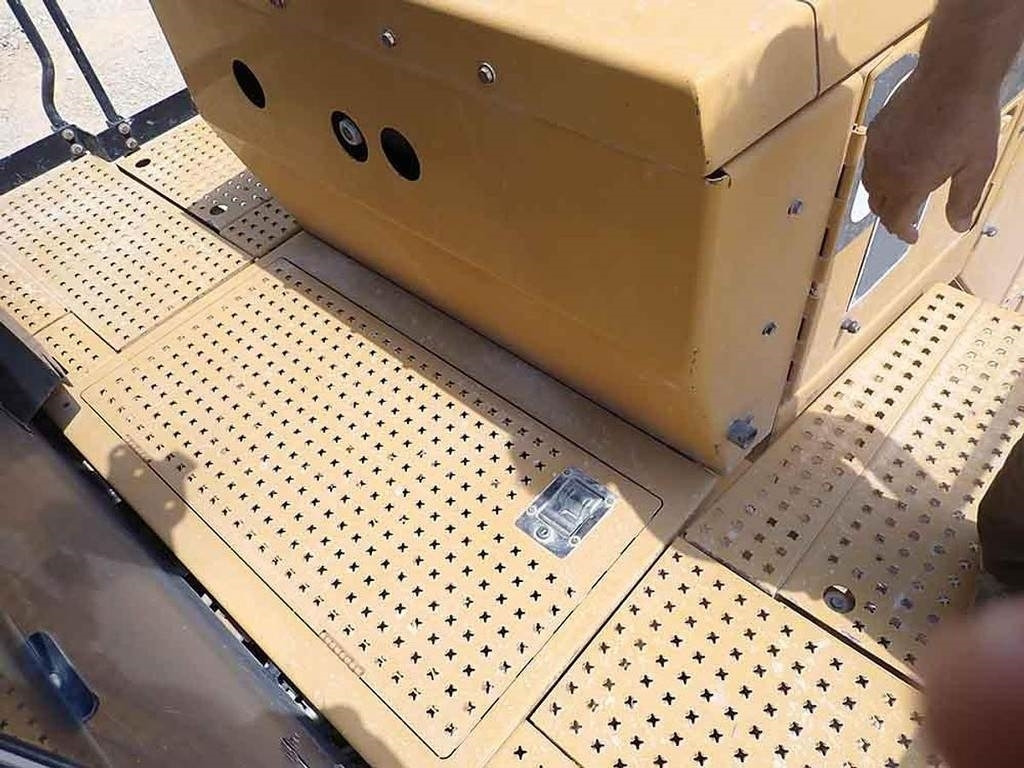 اللودر بعجل CAT 988K: صور 32 اللودر بعجل CAT 988K: صور 32