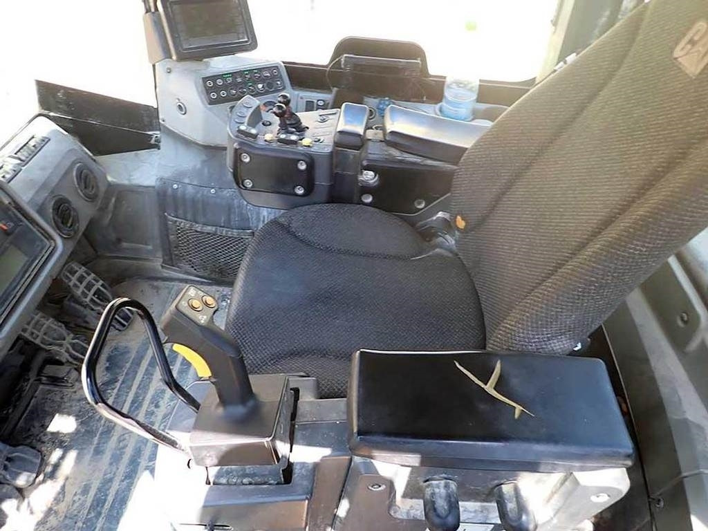 اللودر بعجل CAT 988K: صور 19 اللودر بعجل CAT 988K: صور 19