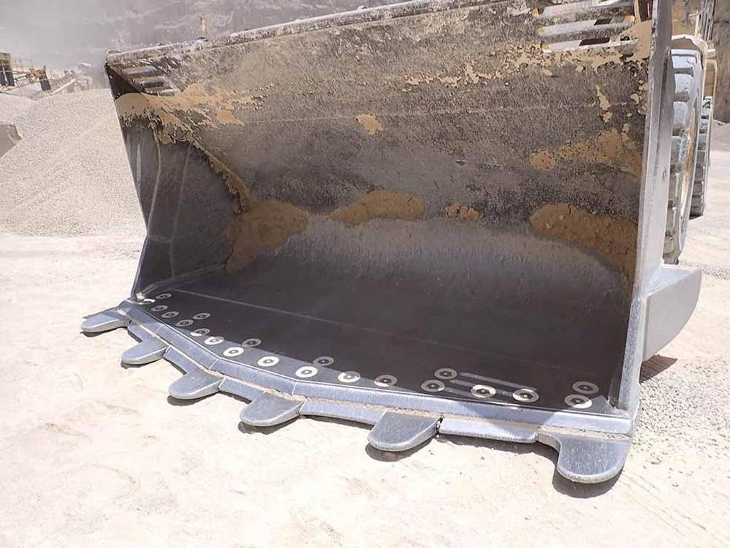 اللودر بعجل Komatsu WA600-8EO: صور 7