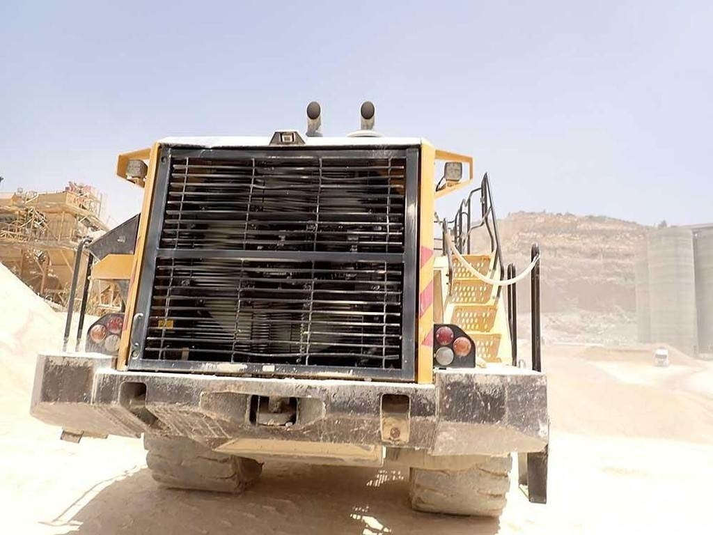 اللودر بعجل Komatsu WA600-8EO: صور 6