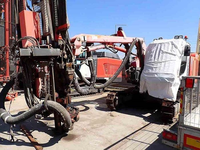 Sandvik DX800 - آلة حفر: صور 1 Sandvik DX800 - آلة حفر: صور 1