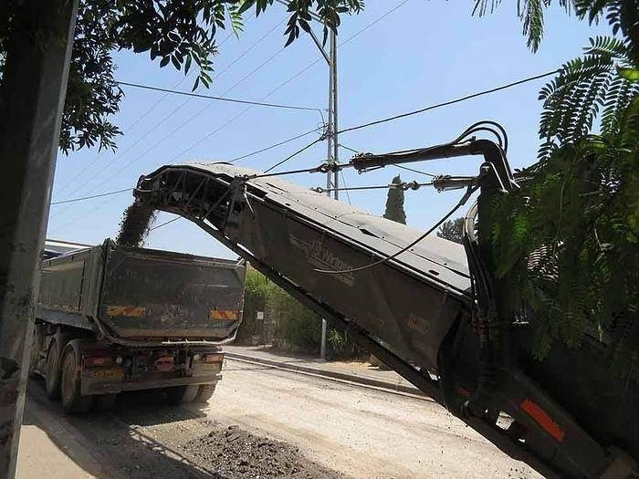 ماكينات لصقل الأسفلت Wirtgen W200: صور 10 ماكينات لصقل الأسفلت Wirtgen W200: صور 10