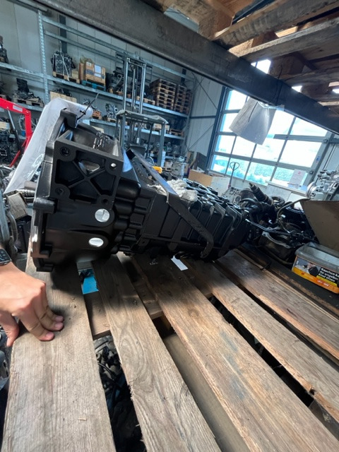 ZF 6S850 Ecolite mit Garantie - علبة التروس - شاحنة: صور 3 ZF 6S850 Ecolite mit Garantie - علبة التروس - شاحنة: صور 3