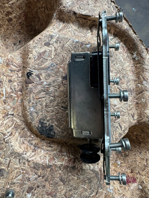 ZF Wählaktuator Getriebe 0501328597 - علبة التروس و قطع الغيار - شاحنة: صور 4 ZF Wählaktuator Getriebe 0501328597 - علبة التروس و قطع الغيار - شاحنة: صور 4