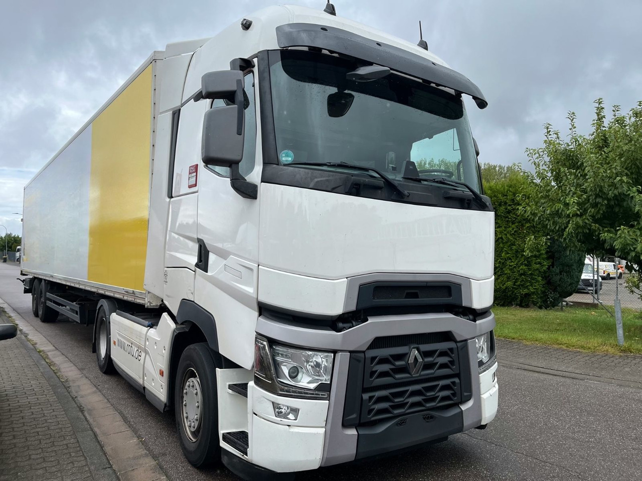 Renault T480 - شاحنة جرار: صور 4 Renault T480 - شاحنة جرار: صور 4