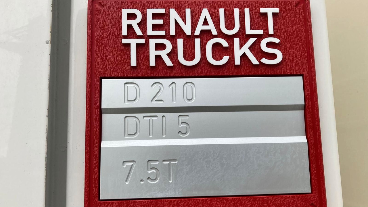 Renault D7.5 210 LOW LBW Schaltgetriebe - بصندوق مغلق شاحنة: صور 4 Renault D7.5 210 LOW LBW Schaltgetriebe - بصندوق مغلق شاحنة: صور 4