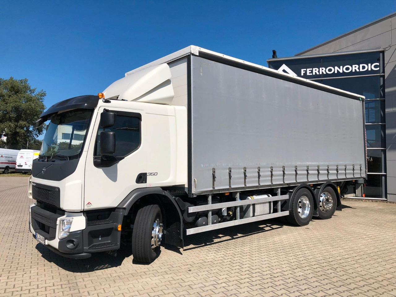 Volvo FE 350 6x2 Lenkachse*ALU*LBW*EDSCHA - شاحنة ستارة: صور 2 Volvo FE 350 6x2 Lenkachse*ALU*LBW*EDSCHA - شاحنة ستارة: صور 2