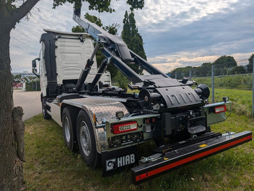 Volvo FH 5006x2 R - شاحنة ذات الخطاف: صور 4 Volvo FH 5006x2 R - شاحنة ذات الخطاف: صور 4