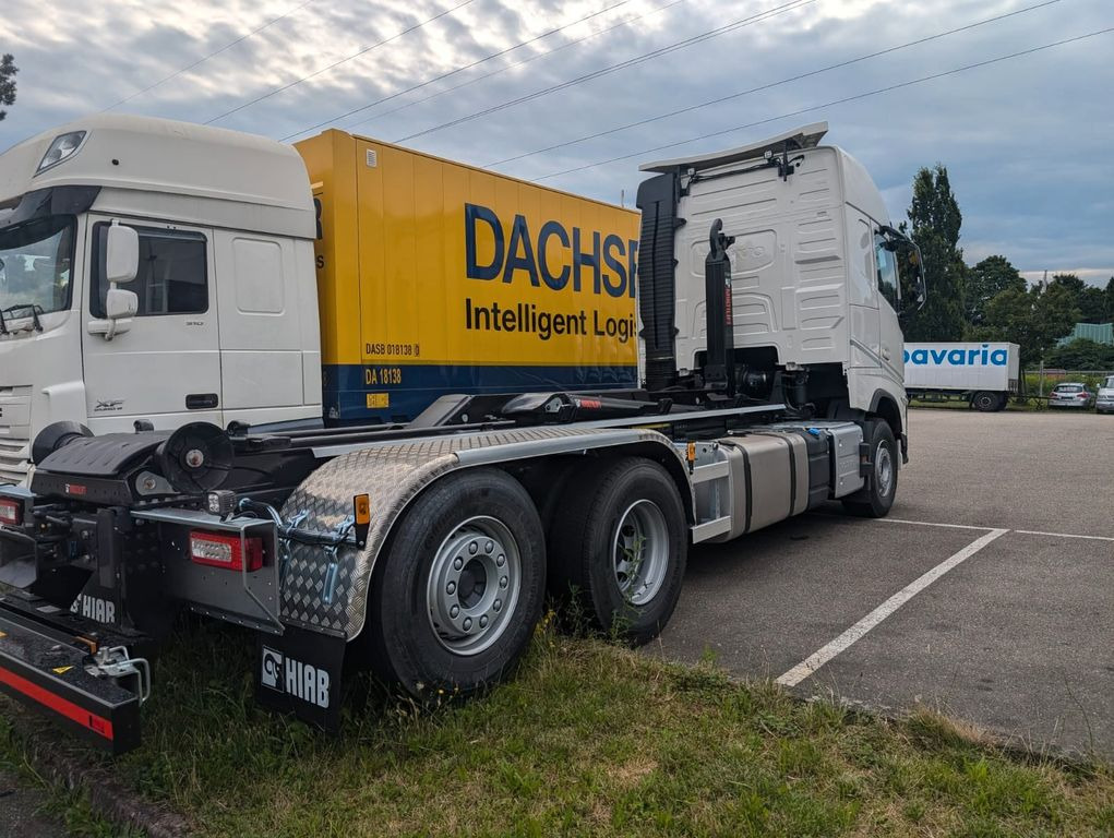 Volvo FH 5006x2 R - شاحنة ذات الخطاف: صور 3 Volvo FH 5006x2 R - شاحنة ذات الخطاف: صور 3